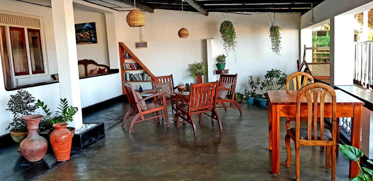 Sea Shine Guest House Hikkaduwa Kültér fotó